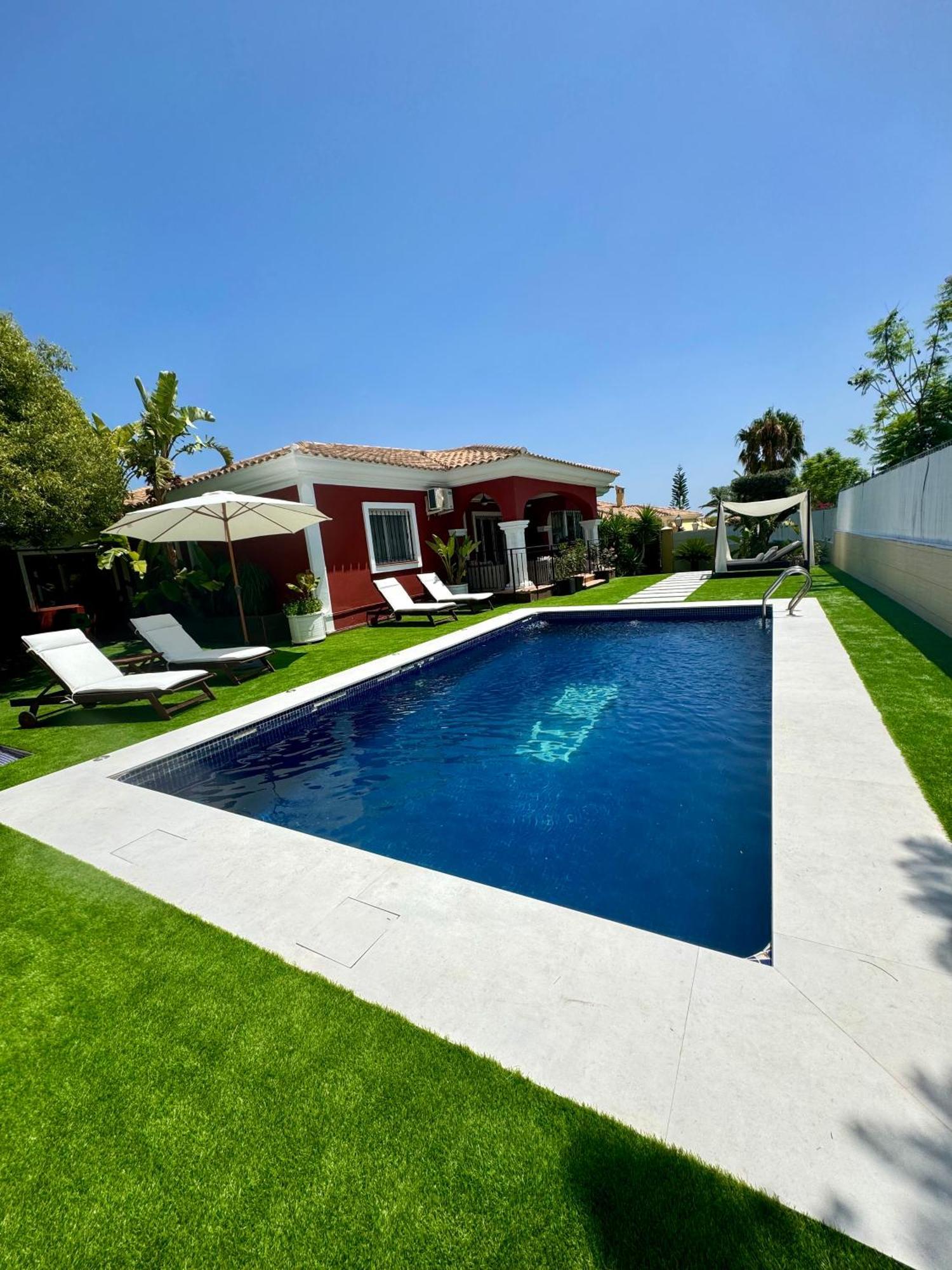 Chalet Exclusivo Bonalba Alicante Exterior photo