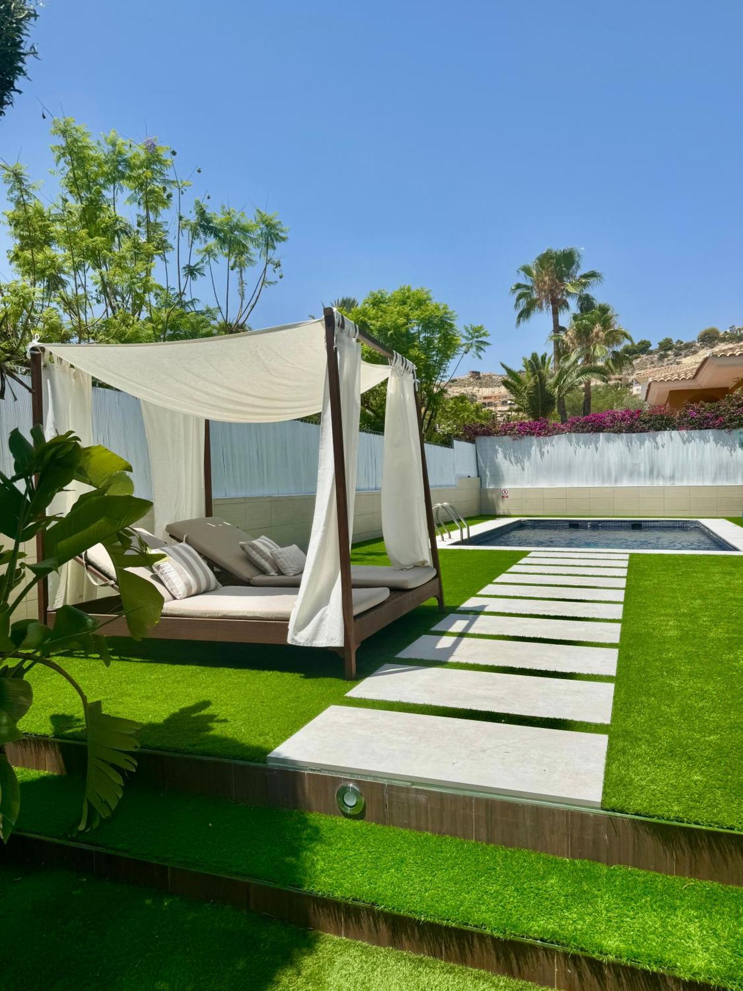 Chalet Exclusivo Bonalba Alicante Exterior photo